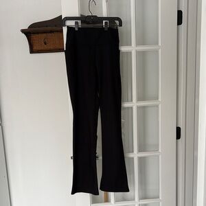 Boot cut yoga pants with pocket by RBXactive